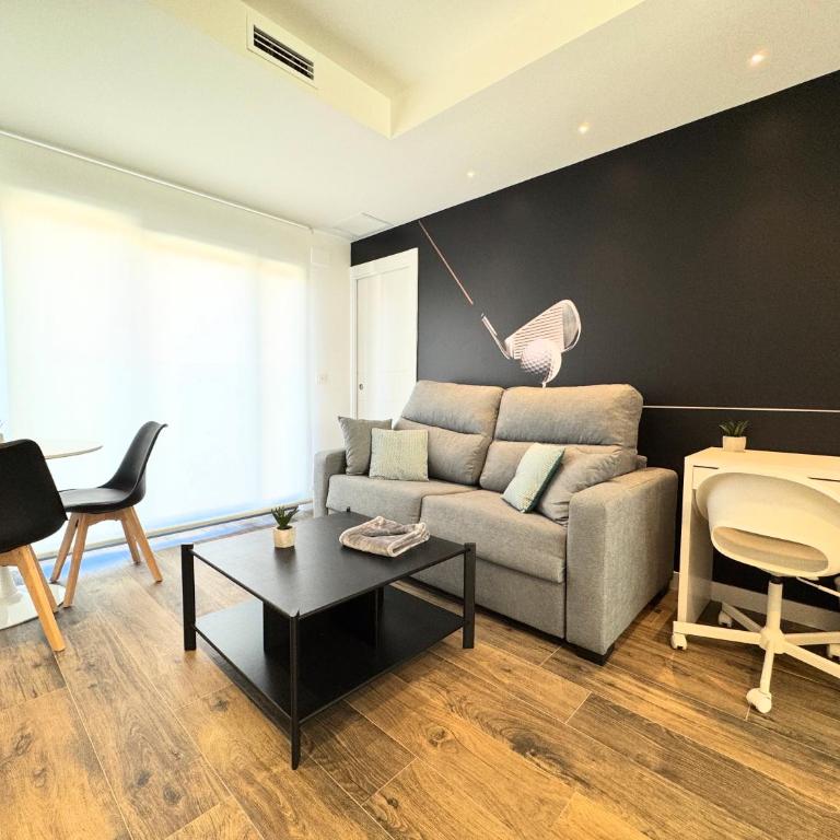 Apartamentos Identia Sport by gaiarooms - Estudio - 4