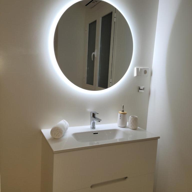 Casa Lemus - Camera Matrimoniale/Doppia con Letti Singoli con Bagno Privato - 9