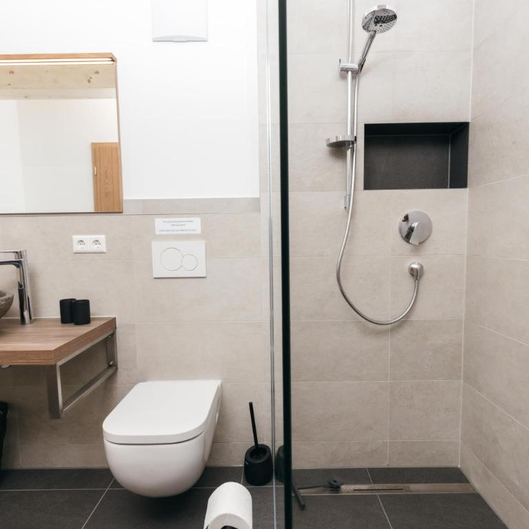 HEIMATEL - Ferienappartements Hochberg - Apartment mit 3 Schlafzimmern - 24