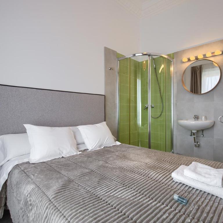Hostal Besaya - Chambre Simple avec Toilettes Communes - 2