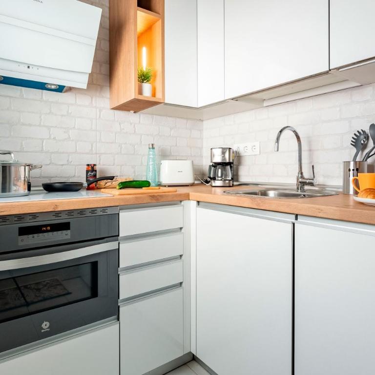 Luxe Apartment Madrid 7 paradas de Metro de Sol - Two-Bedroom Apartment - 6