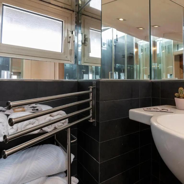 [15 min from Piazza Venezia] Skyline Sanctuary in Trastevere - Appartamento Deluxe - 7