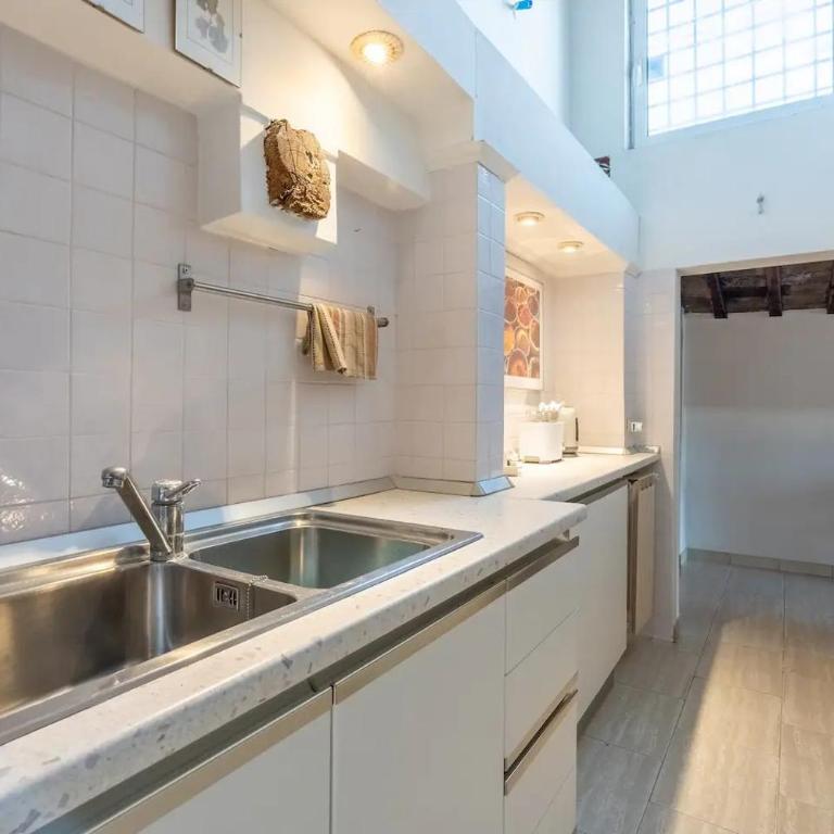 [15 min from Piazza Venezia] Skyline Sanctuary in Trastevere - Appartamento Deluxe - 14