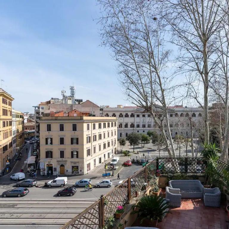 [15 min from Piazza Venezia] Skyline Sanctuary in Trastevere - Appartamento Deluxe - 54