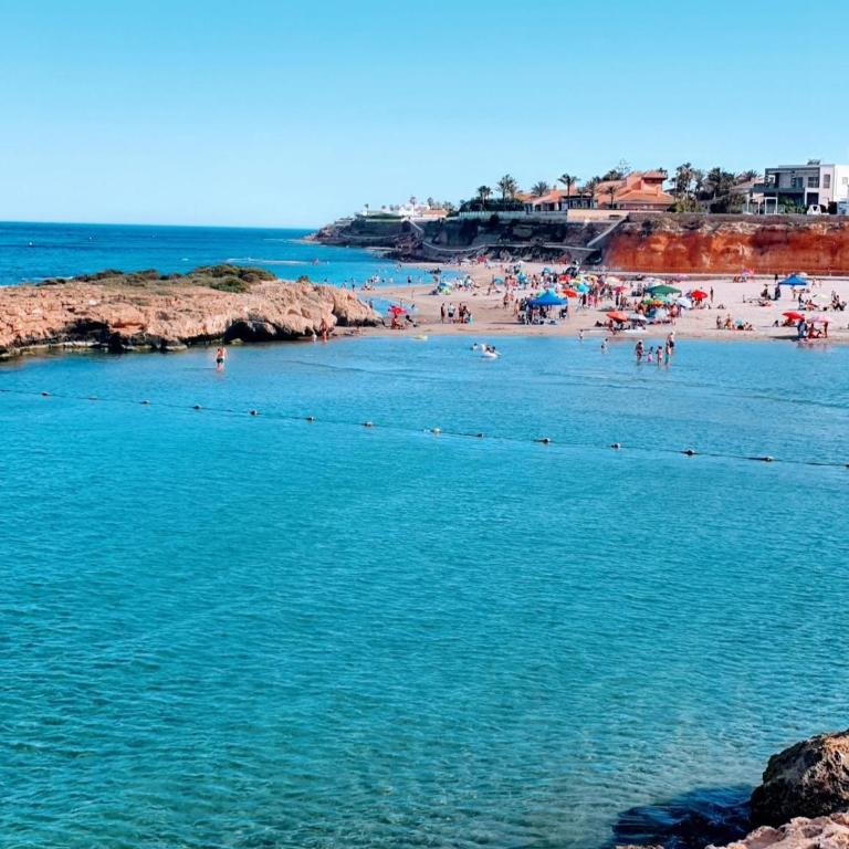 Casa Mario, La Zenia Boulevard area,fantastic 2 bedrooms, 2 bathrooms house with communal swimming pool and barbecue - Apartamento de 2 dormitorios - 33