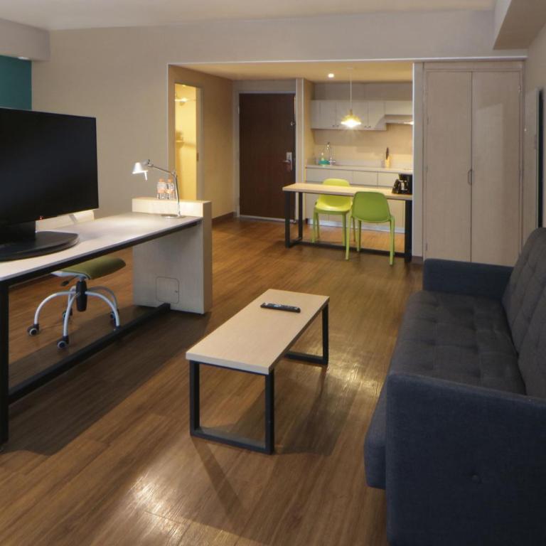 City Express Suites by Marriott Tijuana Rio - Large Double Suite with Two Double Beds and Sofa Bed - 9
