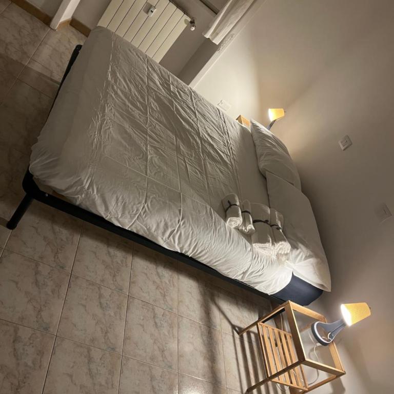 Scalo 71 GUEST HOUSE - Chambre Quadruple avec Salle de Bains Privative - 6
