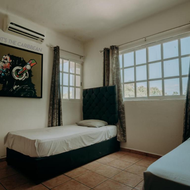 Lujo en Cancún,Tu Oasis Caribeño with AC private Bathroom - Twin Room with Private Bathroom - 1