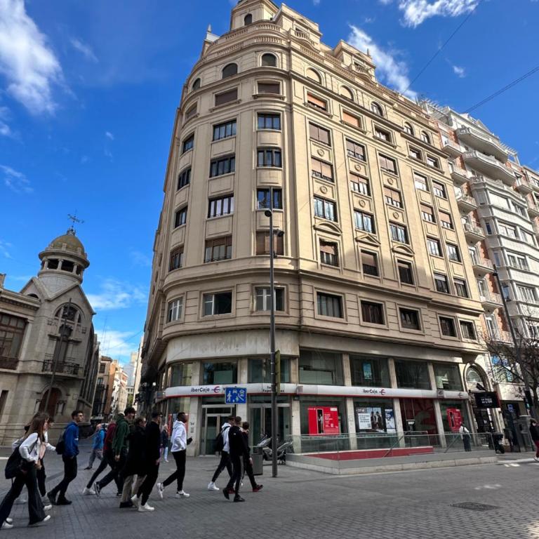 Mirador 1 del Mercado Central - habitacion con baño privado en el centro de la Ciudad Vella - One-Bedroom Apartment - 56