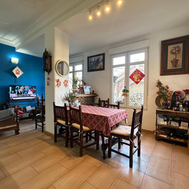 Mirador 1 del Mercado Central - habitacion con baño privado en el centro de la Ciudad Vella - One-Bedroom Apartment - 38