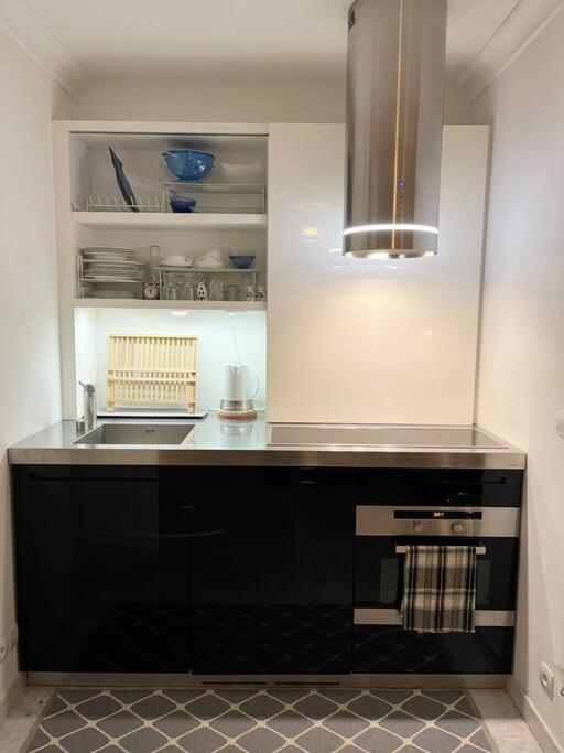 Modern Condo w Terrace 250m from Beach & Pool - Appartement 1 Chambre - 6