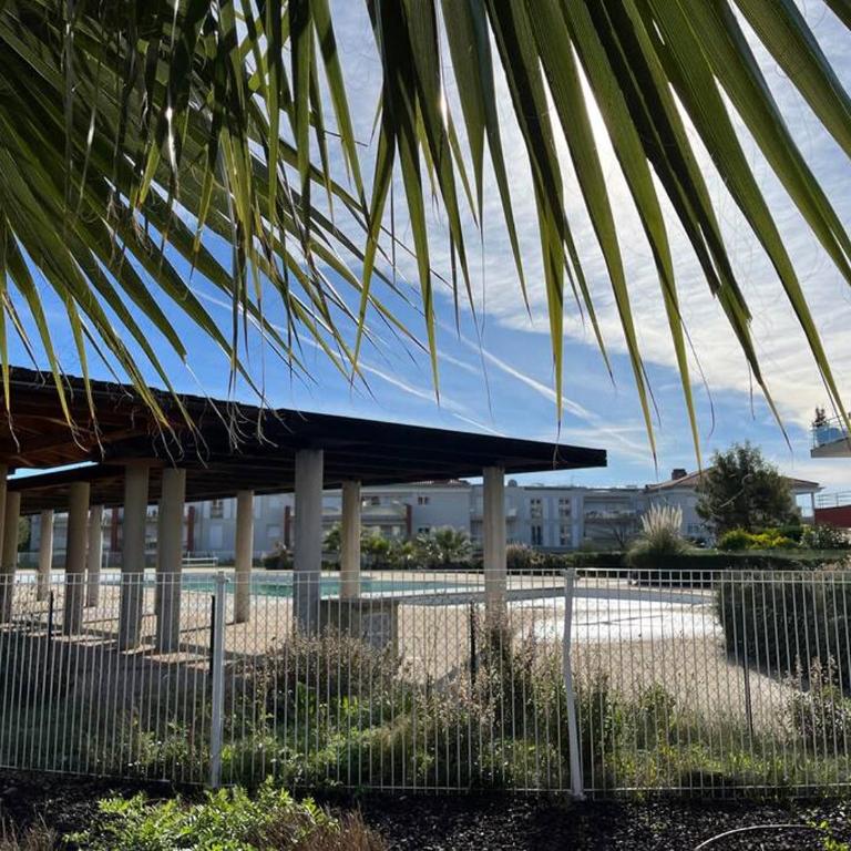 Modern Condo w Terrace 250m from Beach & Pool - Appartement 1 Chambre - 17