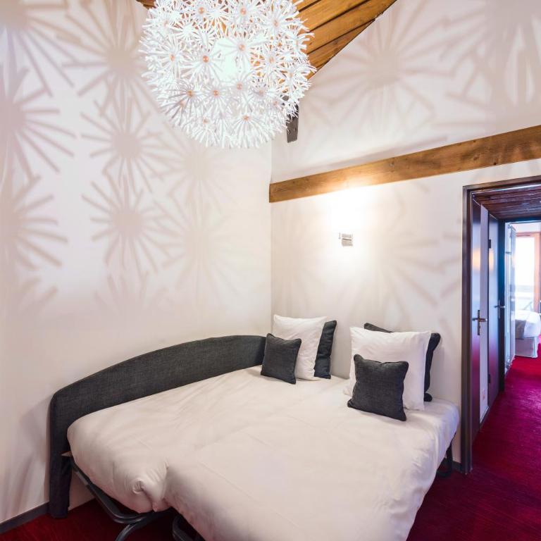 Marmotel & Spa - Chambre Familiale avec Vue sur le Village - 11