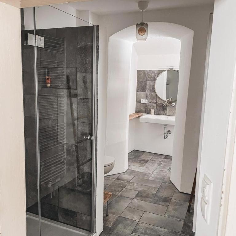 kleines Stadthaus - Apartamento de 1 dormitorio con ducha - 5