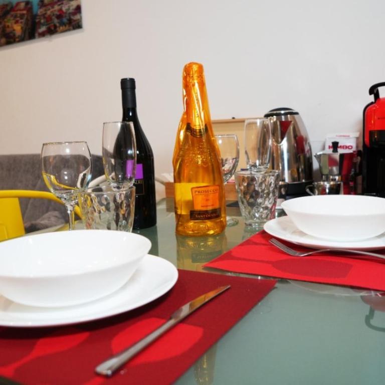 Scugnizzo Apartment - One-Bedroom Apartment - 4