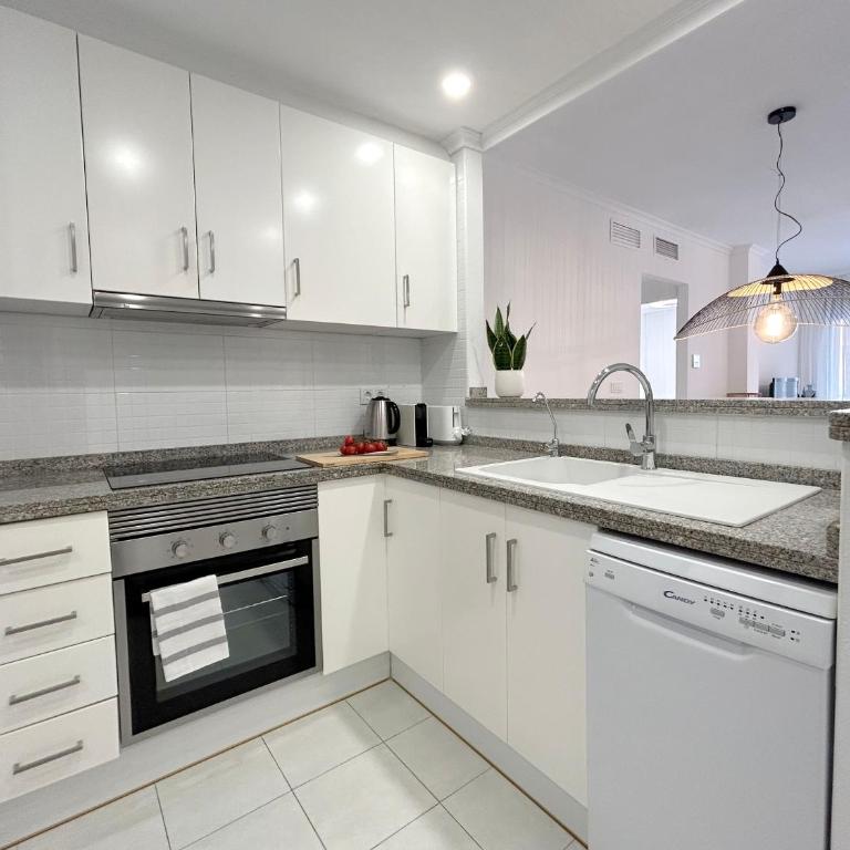 Punta Glea - Bajo con jardin y vista al mar. - Apartamento de 2 dormitorios - 5