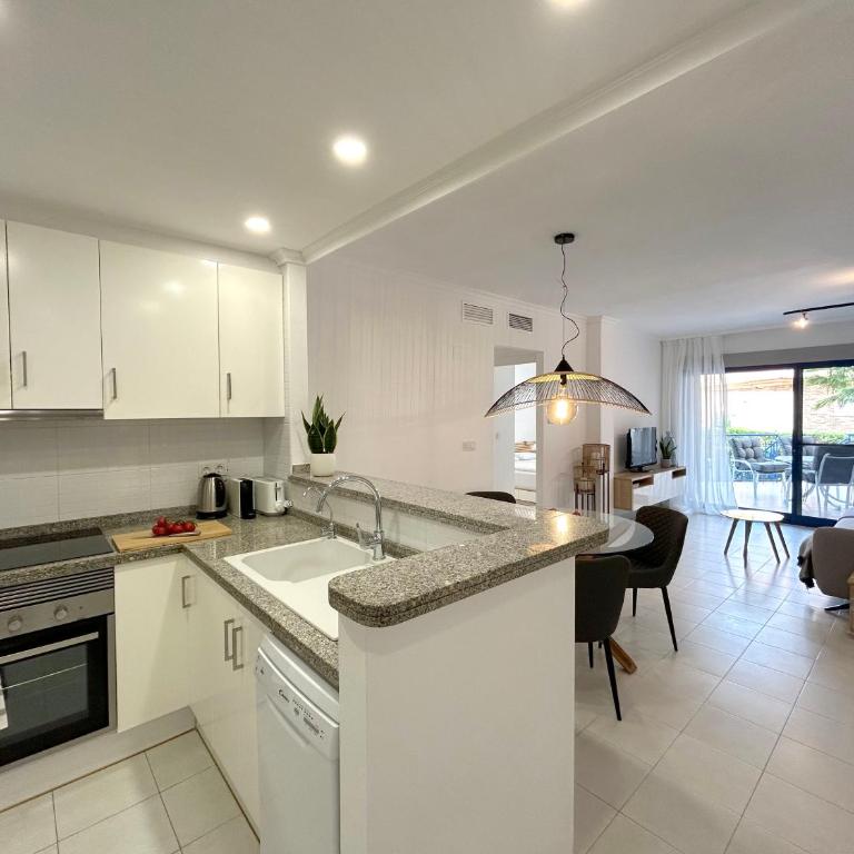 Punta Glea - Bajo con jardin y vista al mar. - Apartamento de 2 dormitorios - 30
