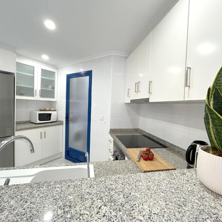 Punta Glea - Bajo con jardin y vista al mar. - Apartamento de 2 dormitorios - 37