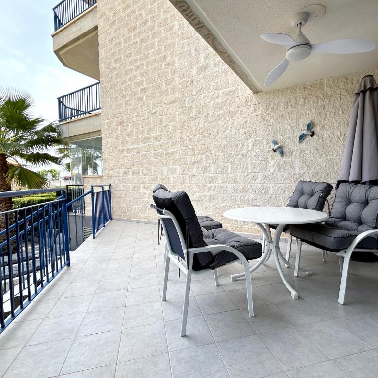 Punta Glea - Bajo con jardin y vista al mar. - Apartamento de 2 dormitorios - 46