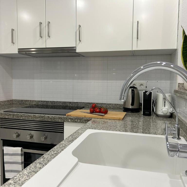 Punta Glea - Bajo con jardin y vista al mar. - Apartamento de 2 dormitorios - 50