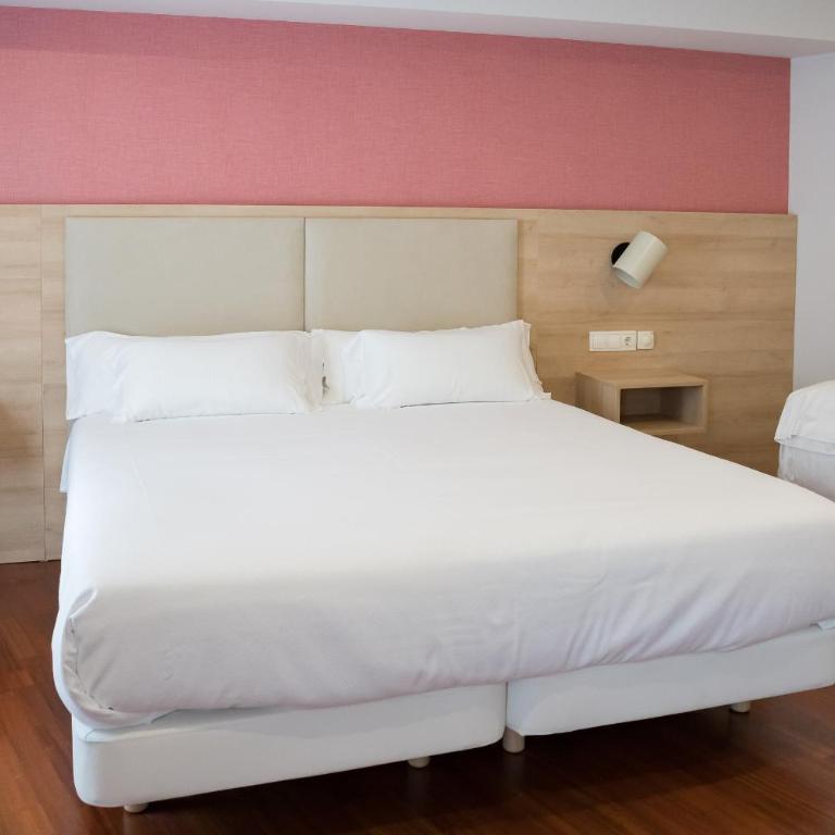 Hotel Parking Miradoiro de Belvís - Triple Room - 2