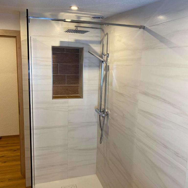 Apartment Auszeit - Apartment mit 3 Schlafzimmern und Dusche - 9