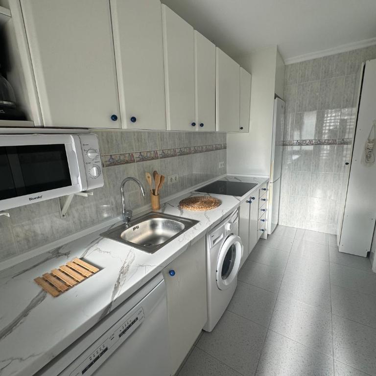 Primera línea en Playa Muchavista piscina y vistas al mar By Turihome - Apartamento de 2 dormitorios - 27