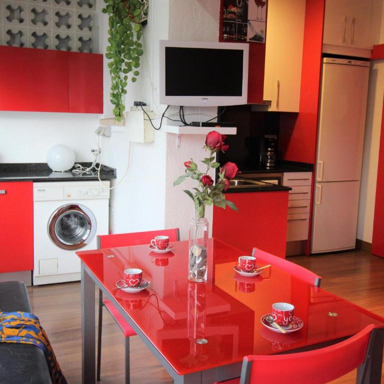 Estudio Renovado con Terraza a 200m de la Playa de Roses + Parking Privado y Climatización - ES-258-14 - Studio - 21
