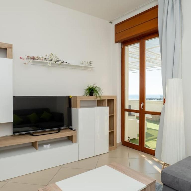 [Attico Fronte Mare-Centro] - Appartamento con 1 Camera da Letto - 3