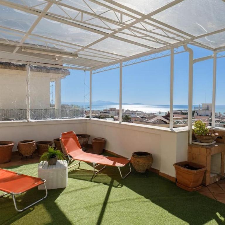 [Attico Fronte Mare-Centro] - Appartamento con 1 Camera da Letto - 2