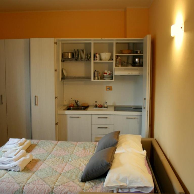 Agriturismo Argaland - Camera Familiare con Angolo Cottura - 4