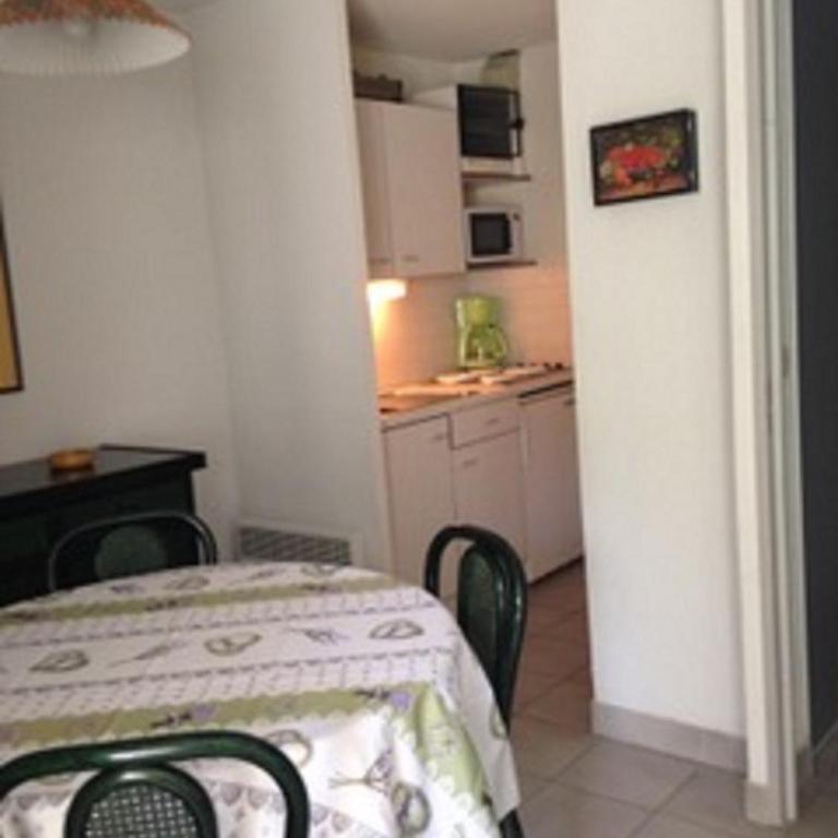 Vittoria Immobilier 5 - REGLEMENT SUR PLACE - chèques vacances acceptés - Apartment - Ground Floor - 16