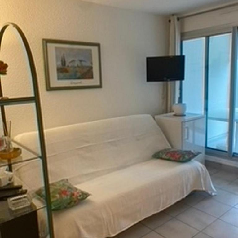 Vittoria Immobilier 5 - REGLEMENT SUR PLACE - chèques vacances acceptés - Apartment - Ground Floor - 2