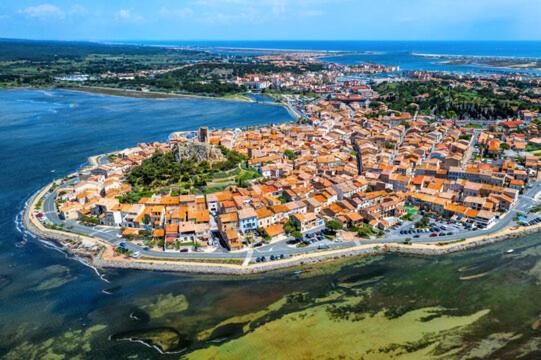 VILLA DU PIN - Les pieds dans l'eau - Gruissan Plage du Grazel - Maison 2 Chambres - 34