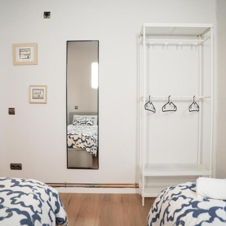 Céntrico, junto a estación de bus/tren, y playas - Apartamento de 2 dormitorios - 12