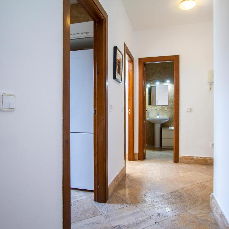 Apartamentos Villablino Arturo Soria - Apartment with Terrace - 20