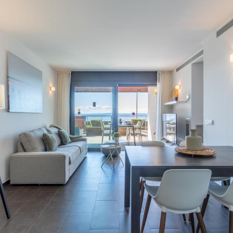 NC APARTMENTS 201 Moli Blau - 4 pax - Two-Bedroom Apartment - 13