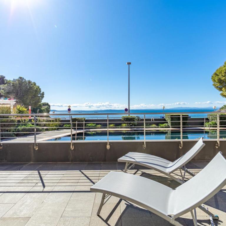 NC APARTMENTS 201 Moli Blau - 4 pax - Two-Bedroom Apartment - 1