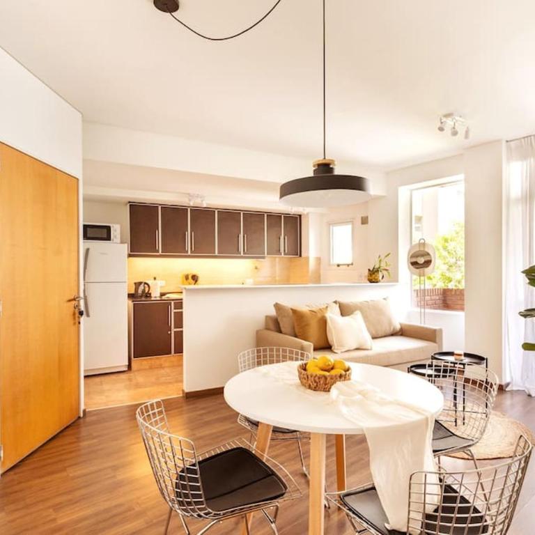 Spacious 2BR in Urquiza - Near Subte - Apartamento de 1 dormitorio - 1