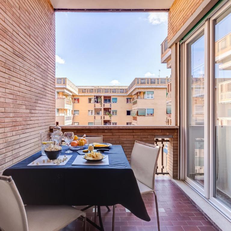 BDC - The Perfect Mix - Three-Bedroom Apartment - 11