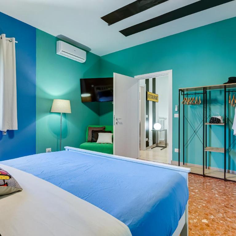 BDC - The Perfect Mix - Three-Bedroom Apartment - 15