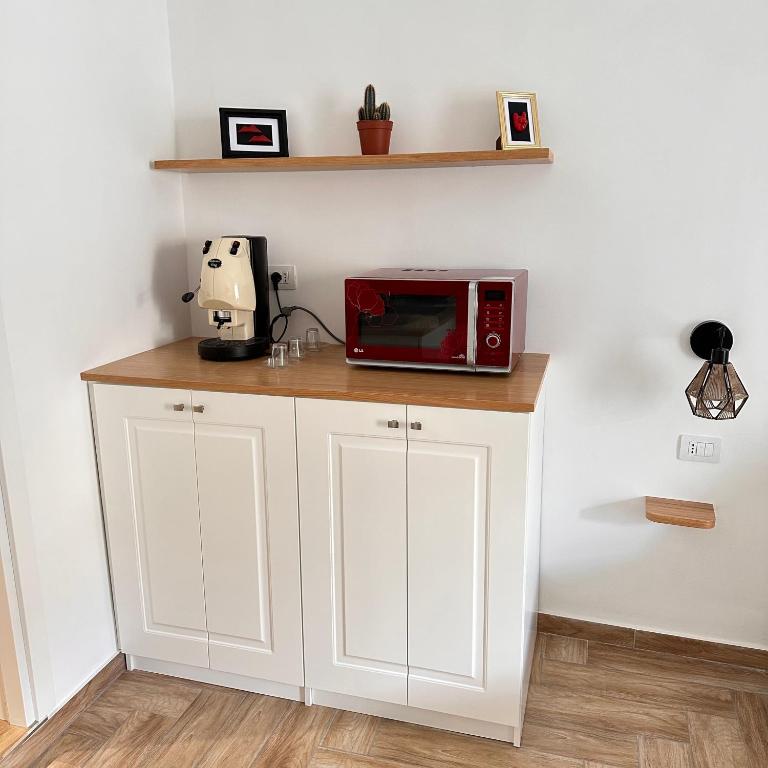 Donna Flora’s House - One-Bedroom Apartment - 9