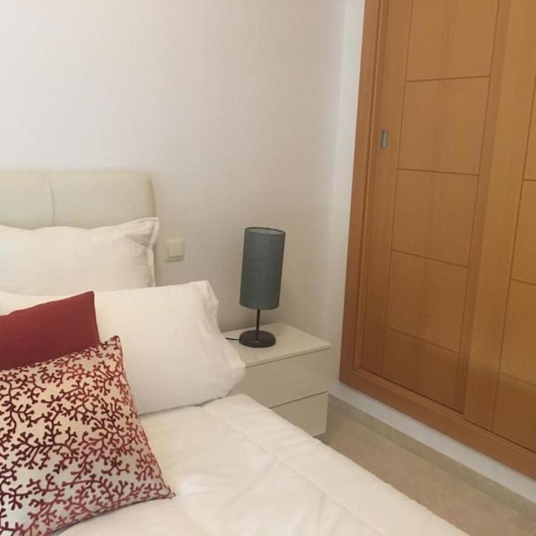 APARTAMENTO EN FUENGIROLA CON PARKING Y PISCINA. - One-Bedroom Apartment - 12