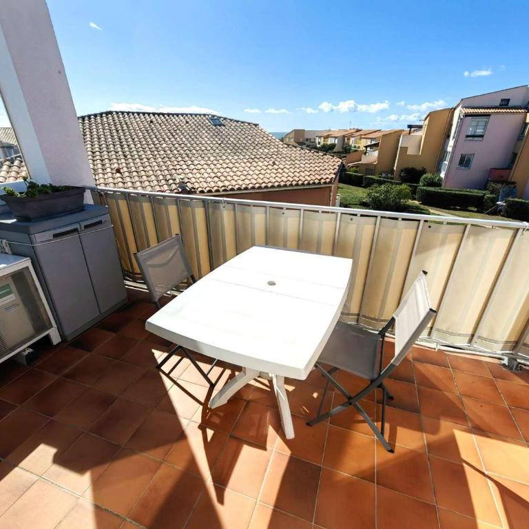 Splendide T2 climatisé à 50m de la plage avec piscine et parking - FR-1-607-97 - Appartement (5 Adultes) - 23
