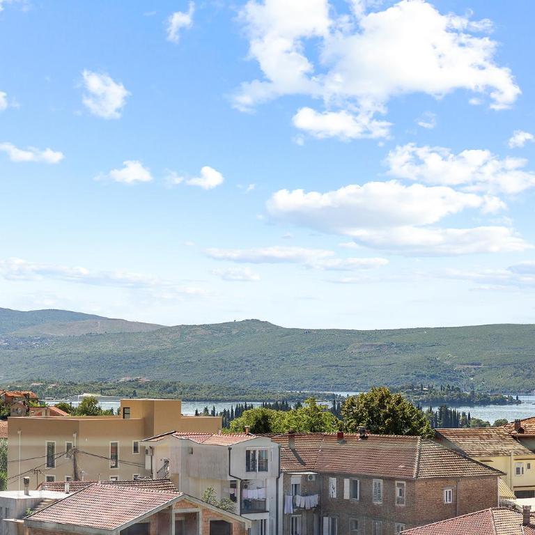 Premium apartment with private Parking, Pool with Adriatic view - One-Bedroom Apartment - 13