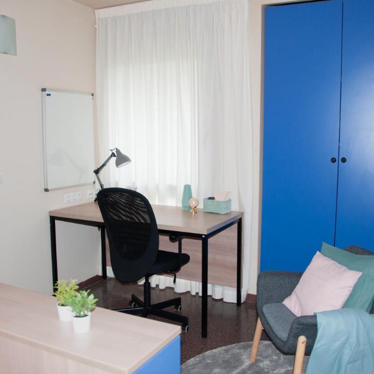 Residencia Universitaria Resa Hernan Cortes - Habitación Individual Superior - 2