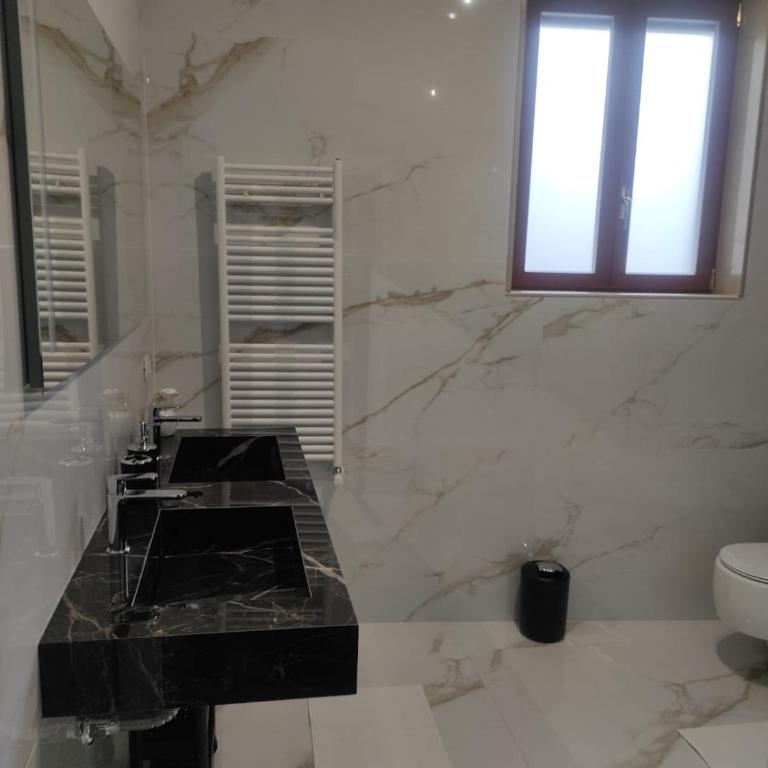 Palazzo in Corte - Nel cuore di Bari - Appartamento con 2 Camere da Letto - 19