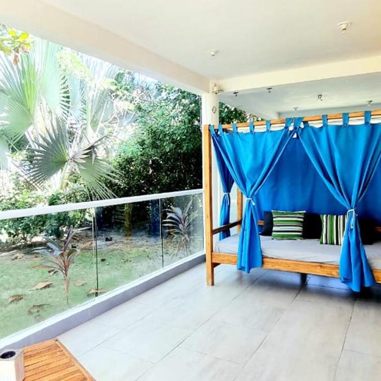Blue Mango Beach Hotel - Suite con balcón - 3