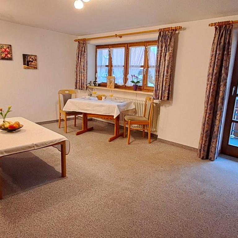 Gästehaus Krumbacher - Apartment mit Dusche - 7