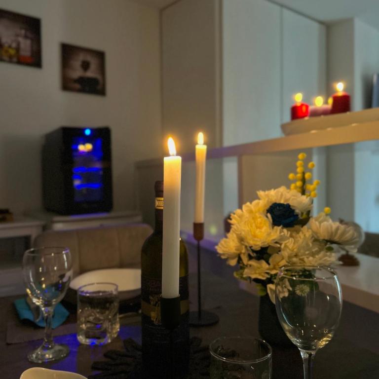 Suite Deluxe - Jacuzzi - Private Parking - One-Bedroom Apartment - 6